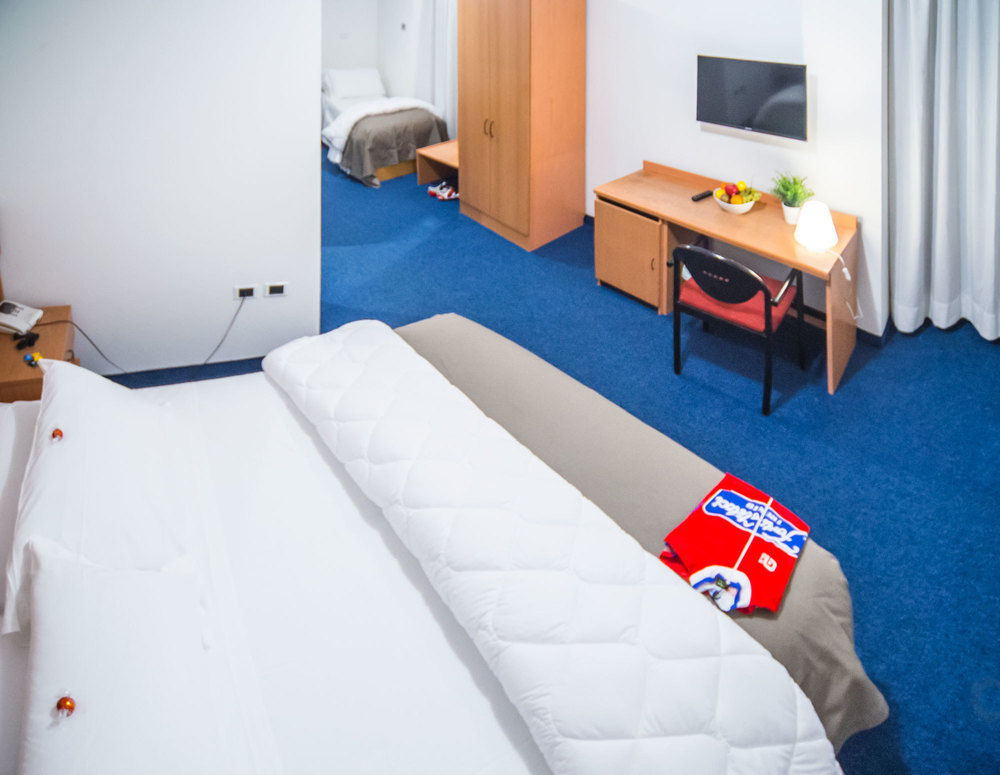 Fly Bike Hotel Trento Dış mekan fotoğraf