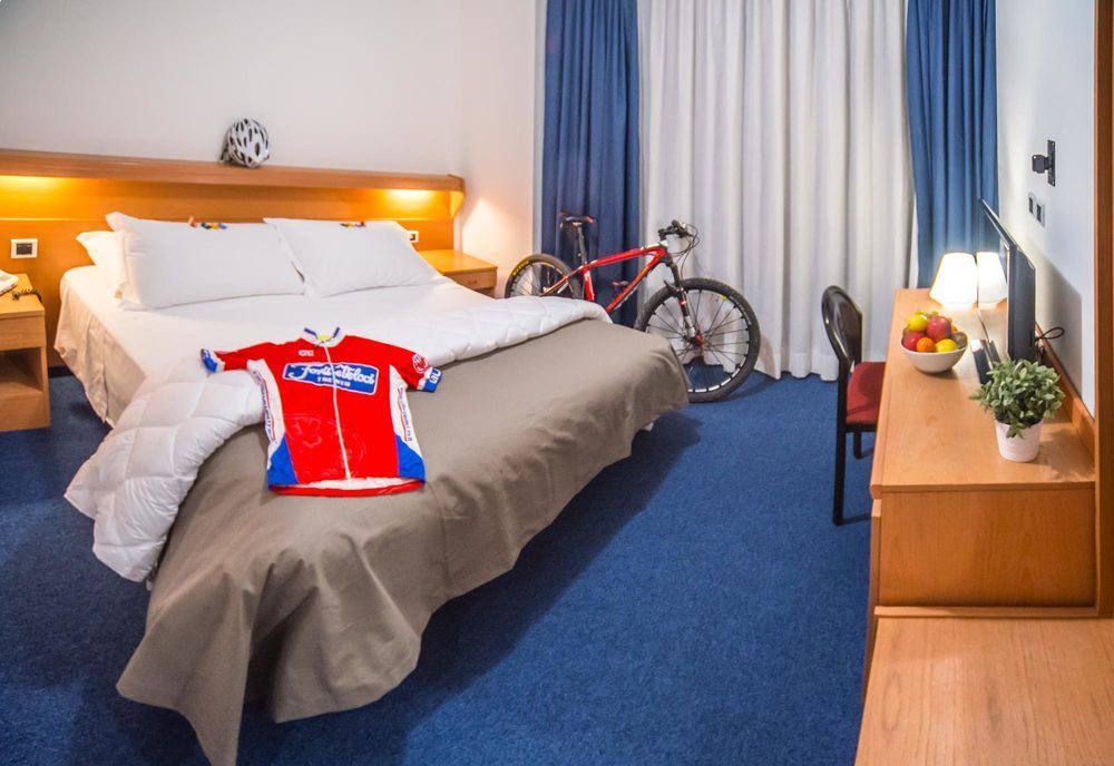 Fly Bike Hotel Trento Dış mekan fotoğraf