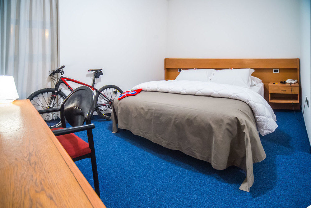 Fly Bike Hotel Trento Dış mekan fotoğraf