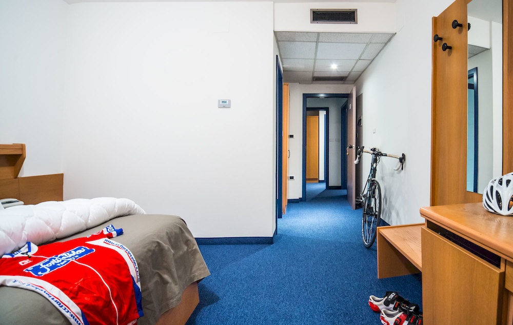Fly Bike Hotel Trento Dış mekan fotoğraf