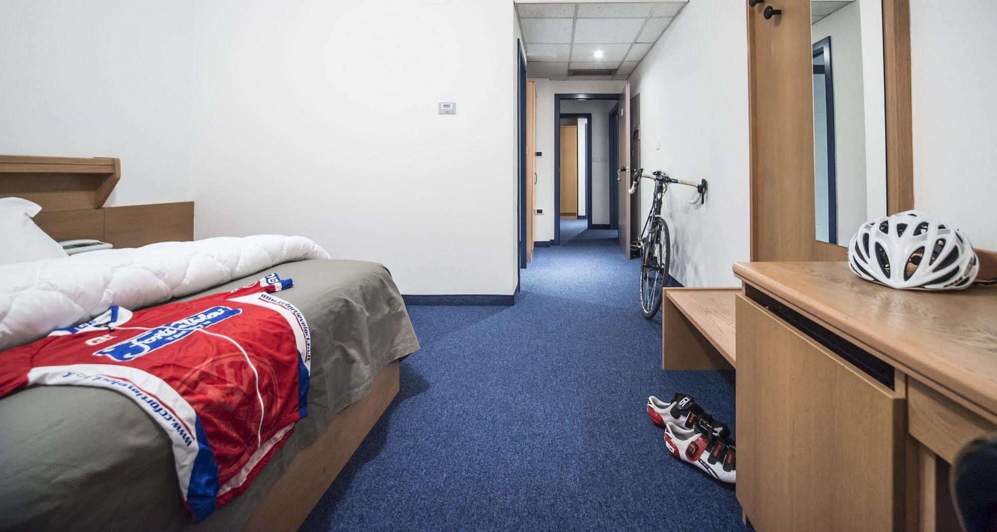 Fly Bike Hotel Trento Dış mekan fotoğraf